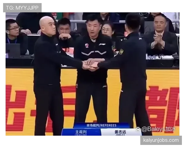 拉人犯规到底是什么样的动作才会被判罚？